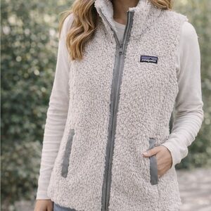 Patagonia Women's Off-White Fleece Vest